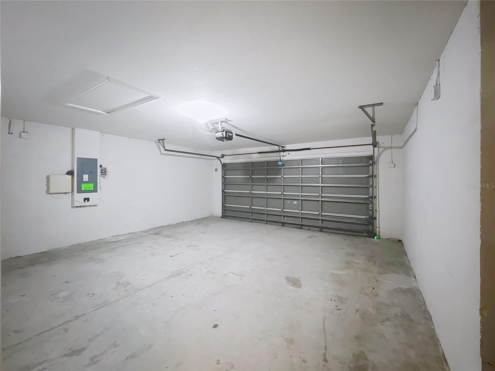 Image 30 of 31 For 7465 Hunters Greene Circle