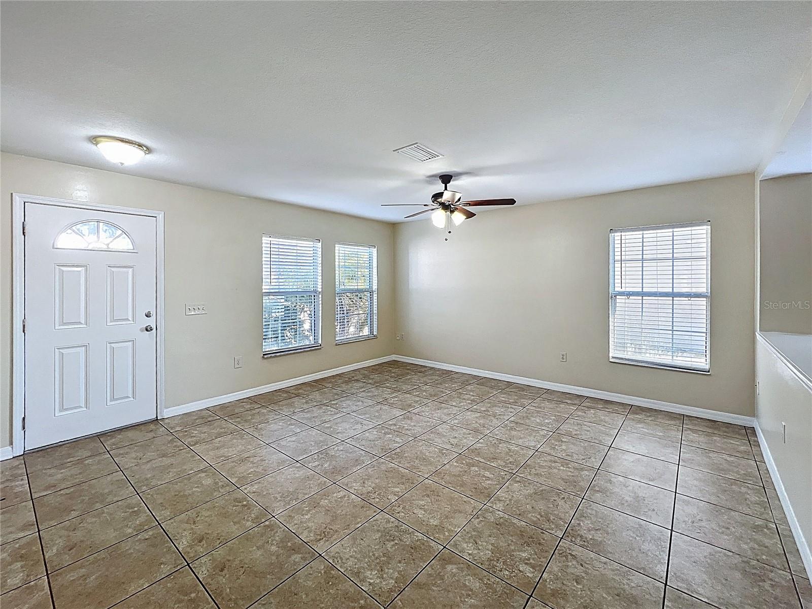 Image 5 of 31 For 7465 Hunters Greene Circle