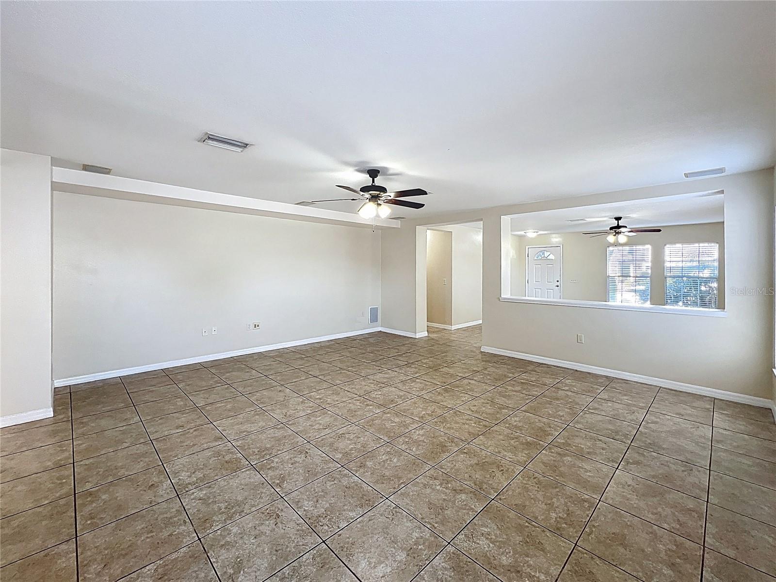 Image 8 of 31 For 7465 Hunters Greene Circle