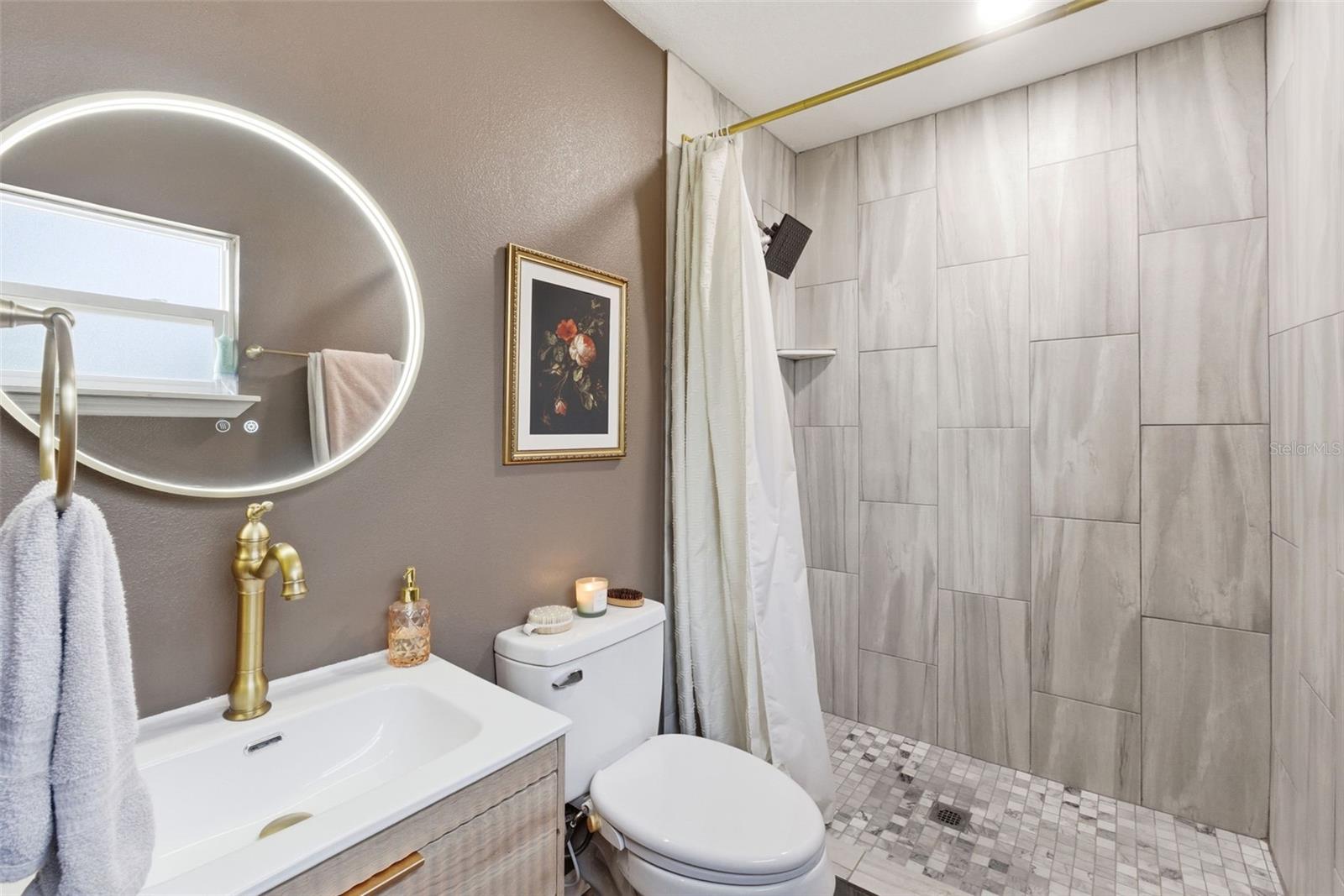 Image 10 of 26 For 2803 Joleen Drive