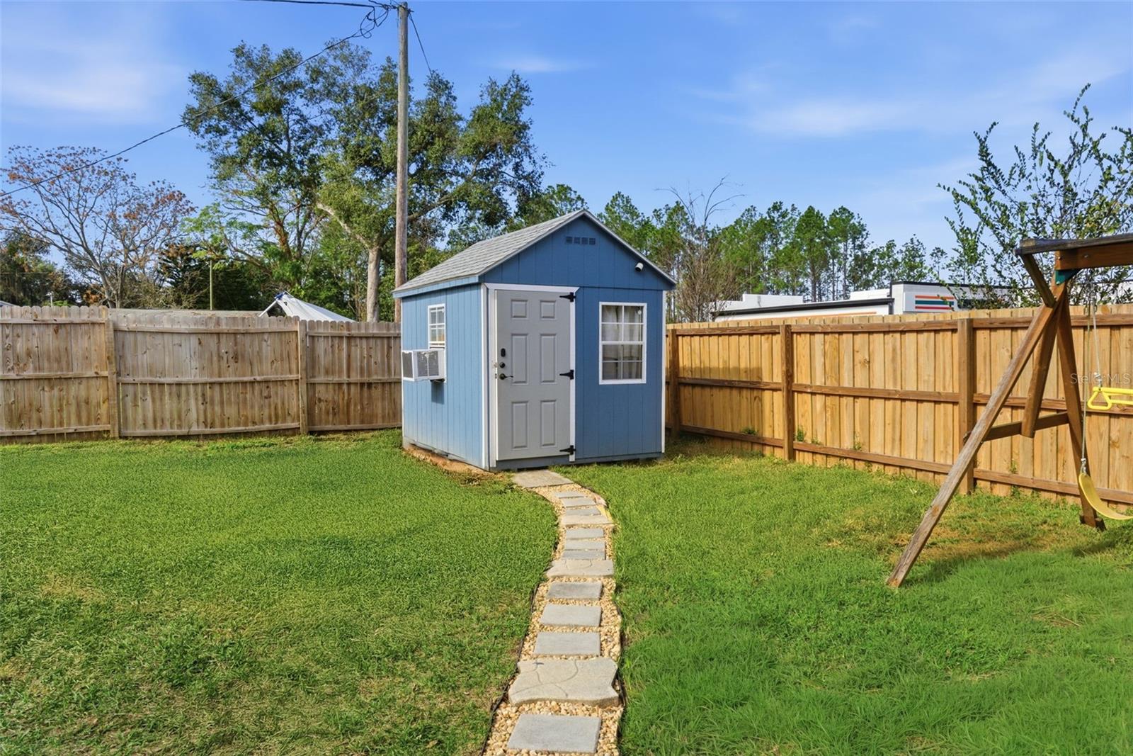 Image 21 of 26 For 2803 Joleen Drive