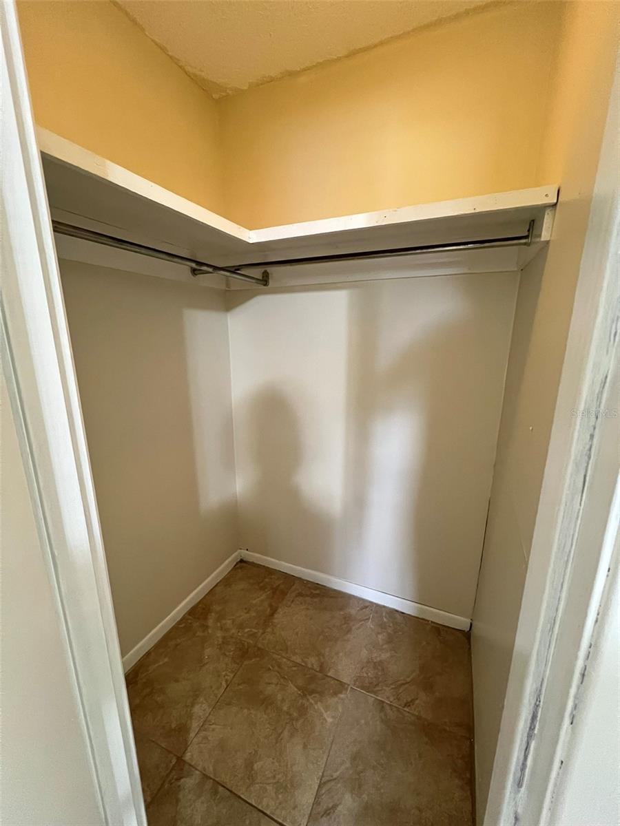 Image 6 of 14 For 775 Park Lane