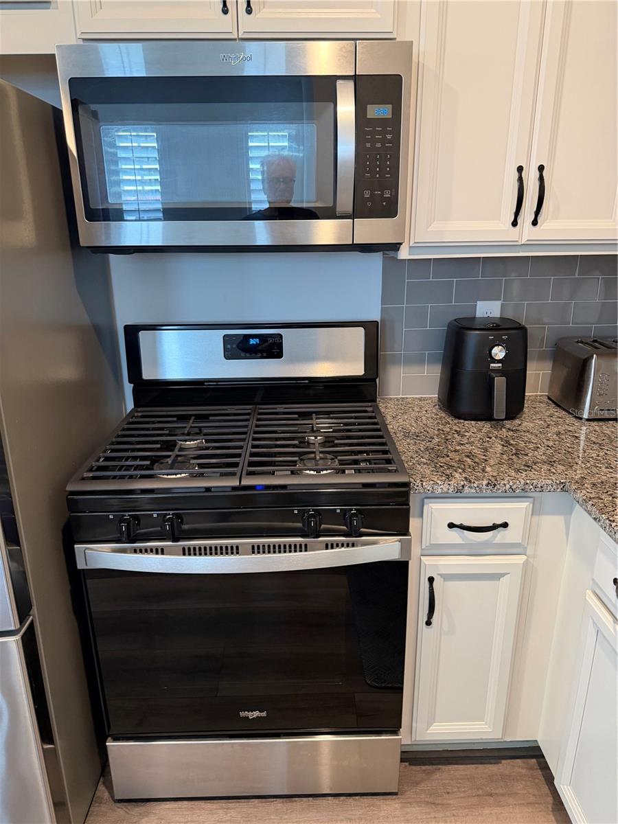 Image 11 of 29 For 1860 Beach Ridge Road