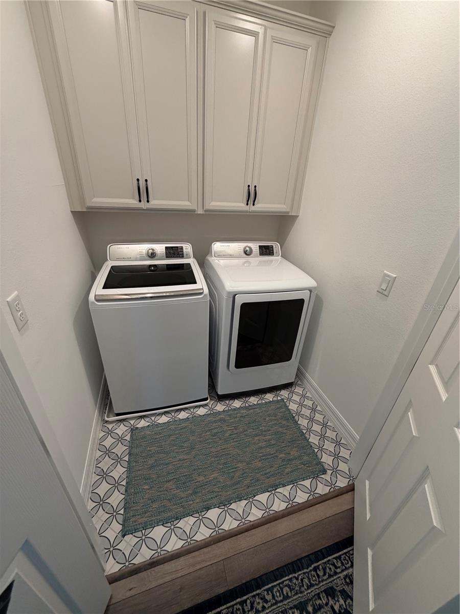 Image 19 of 29 For 1860 Beach Ridge Road