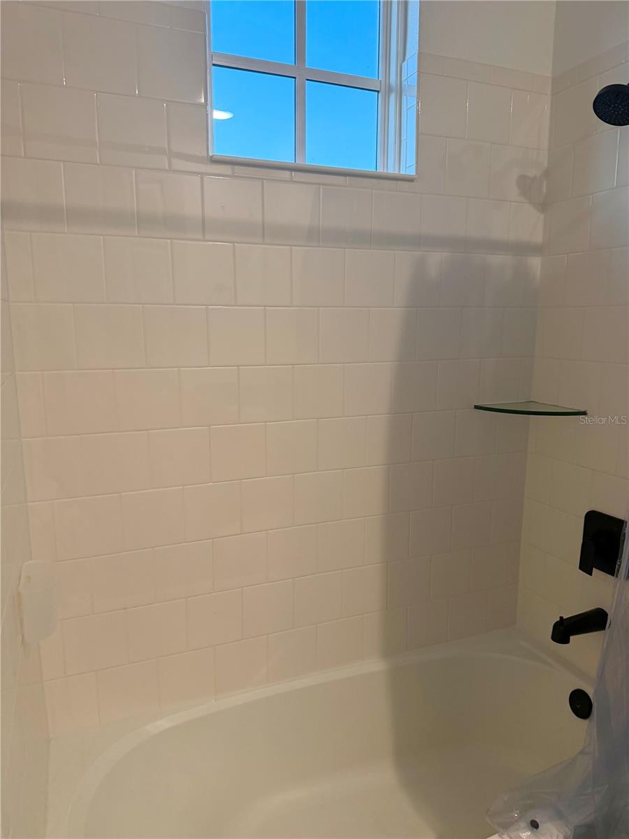 Image 22 of 29 For 1860 Beach Ridge Road