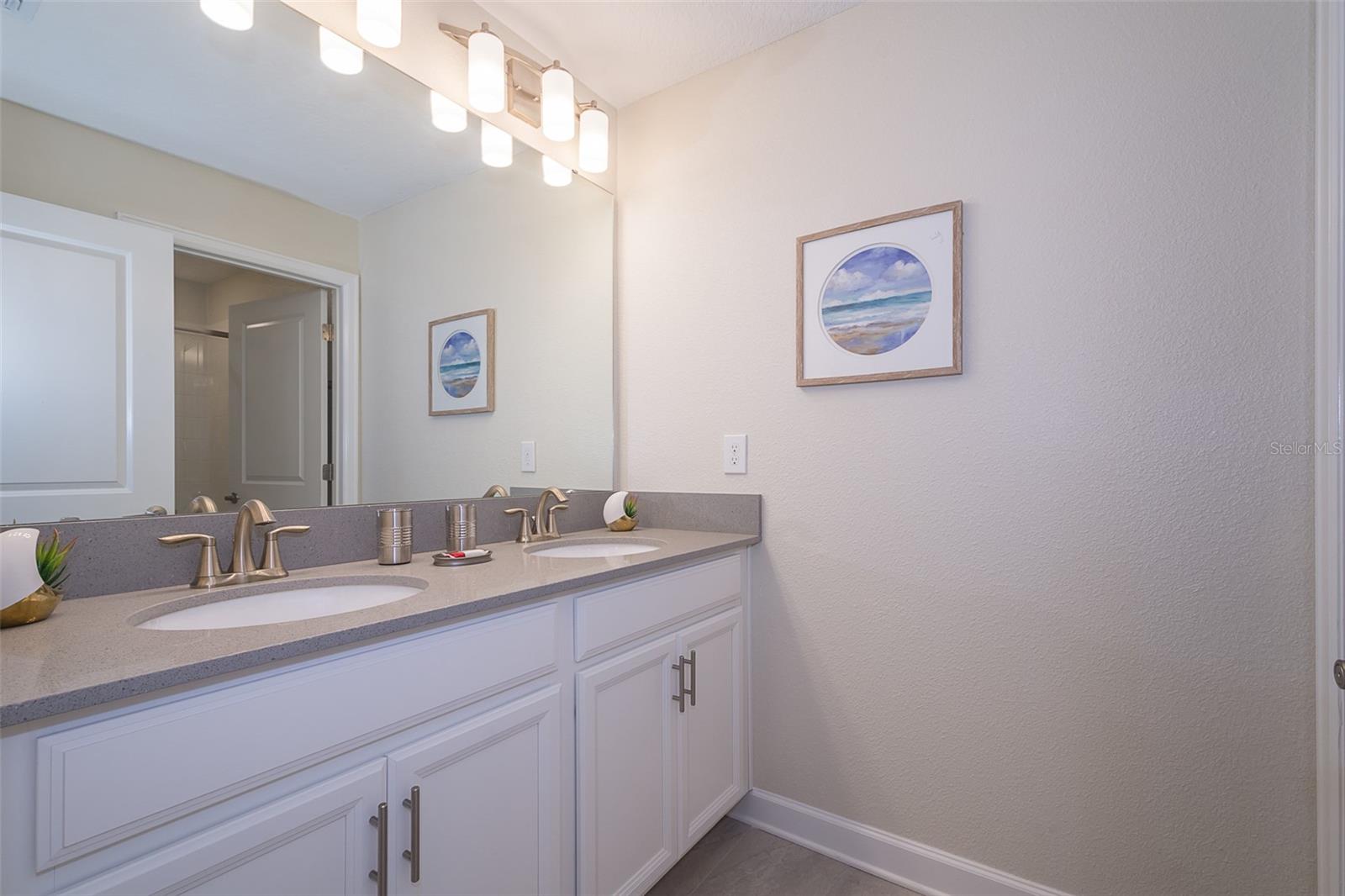 Image 18 of 31 For 4834 Love Storey Lane