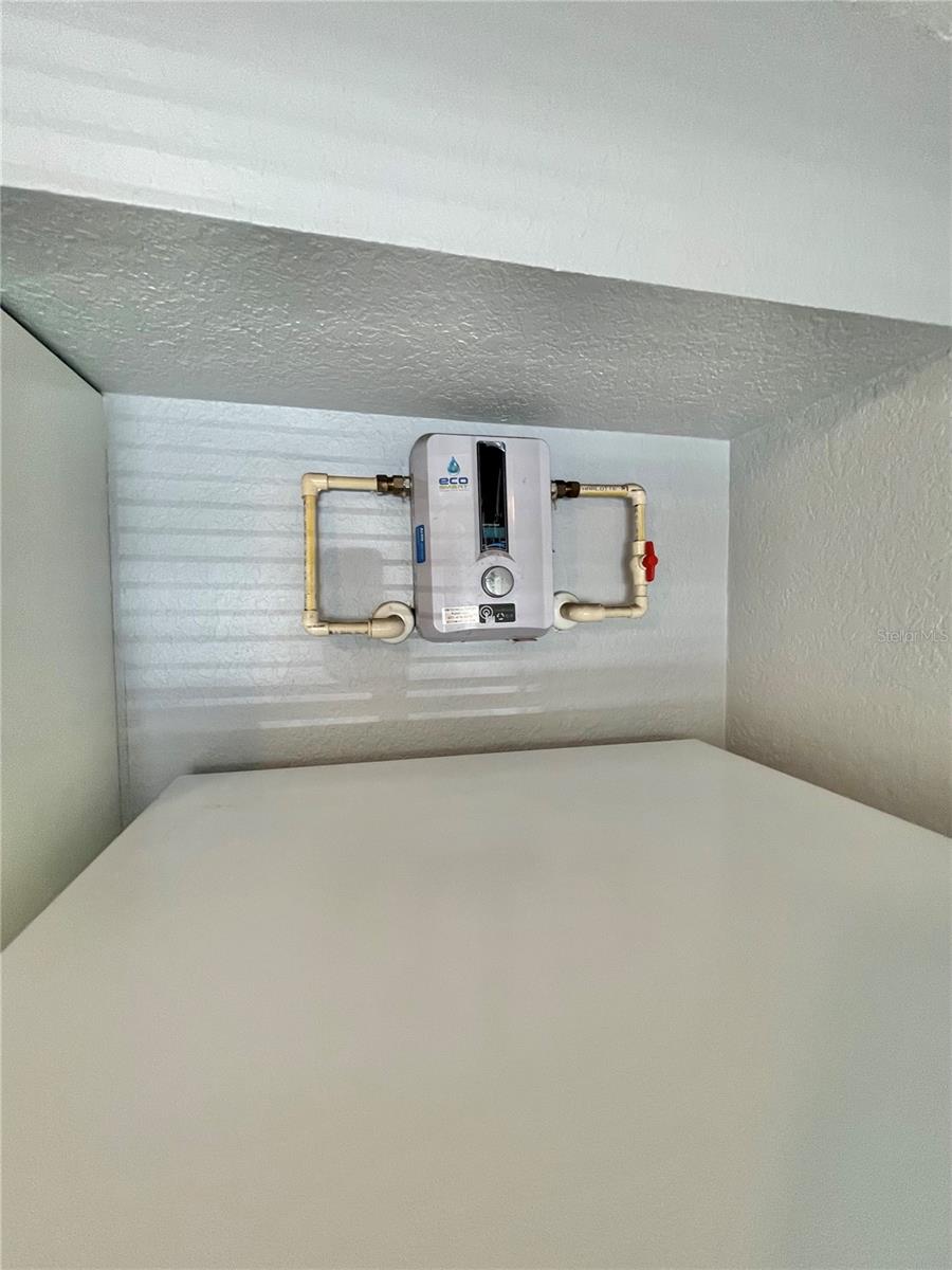 Image 10 of 24 For 403 Terry Street