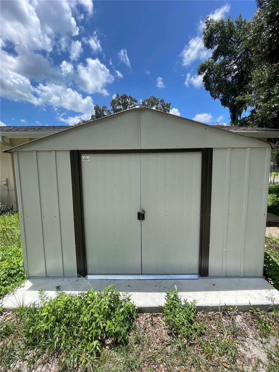 Image 14 of 24 For 403 Terry Street