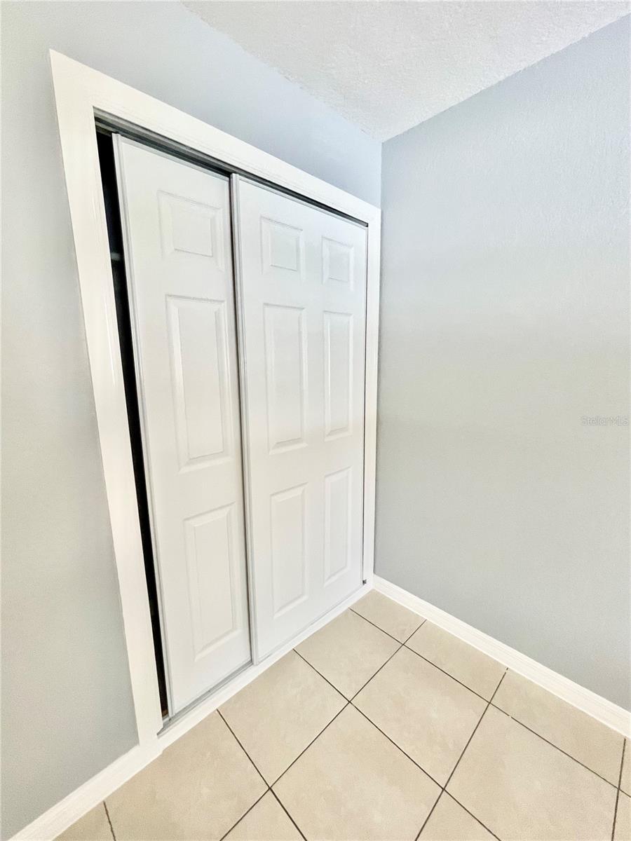 Image 4 of 24 For 403 Terry Street