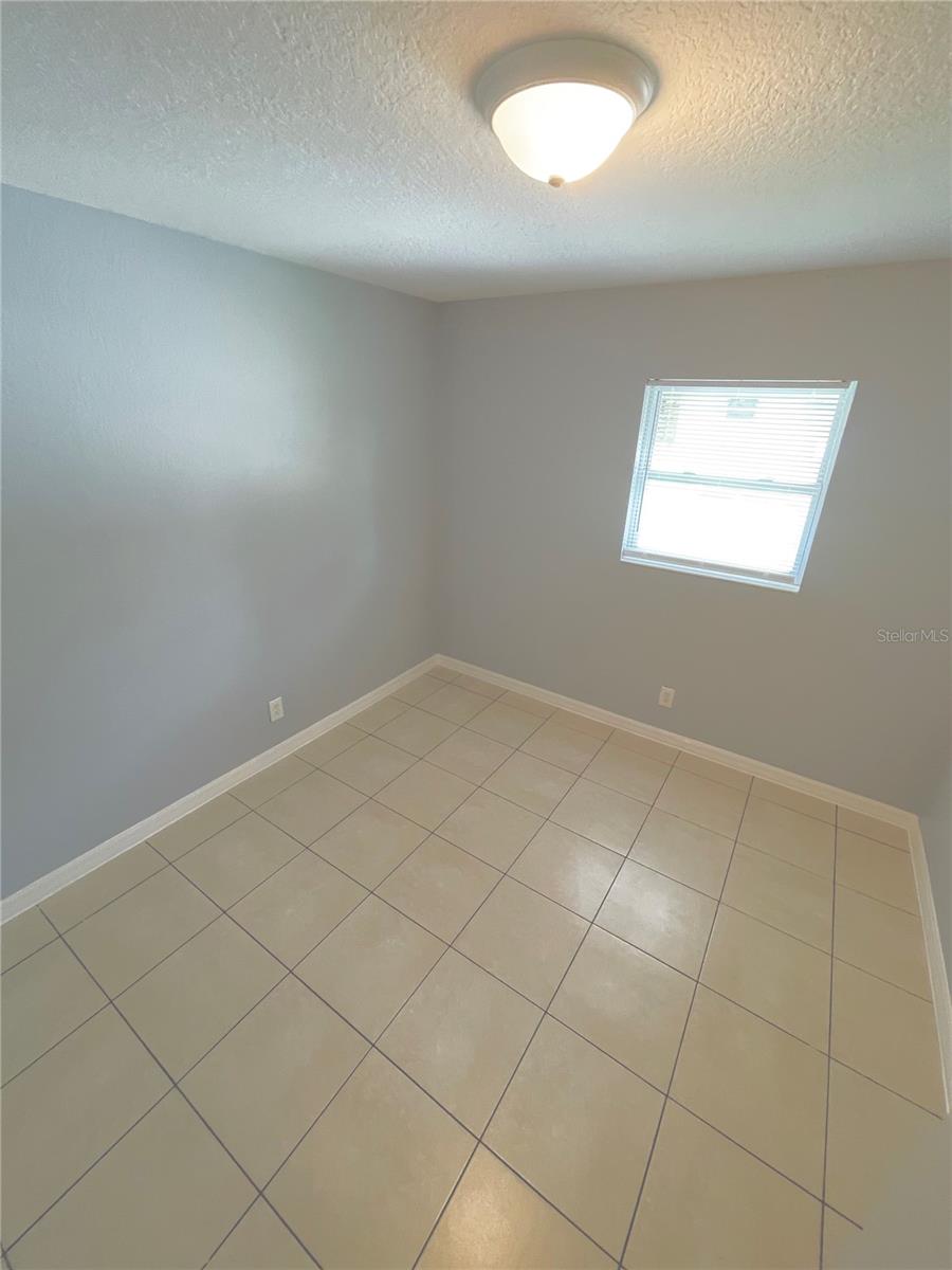 Image 6 of 24 For 403 Terry Street