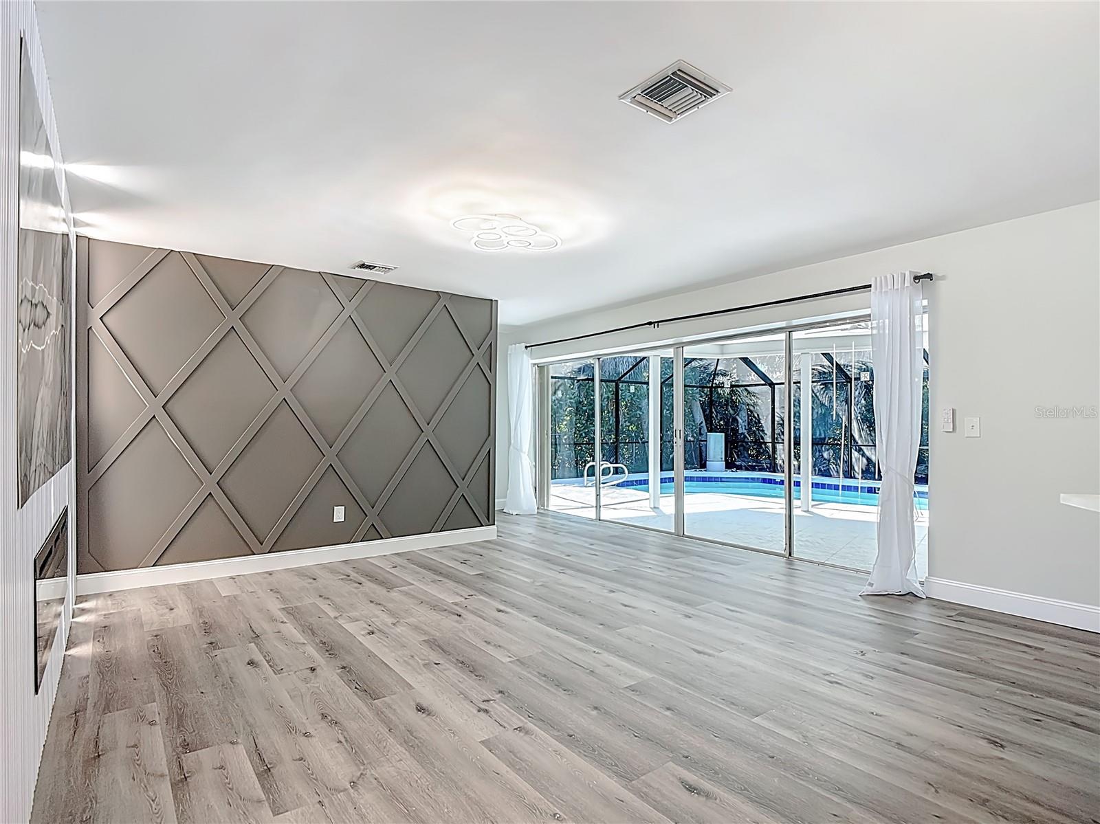 Image 31 of 96 For 620 Barfield Drive