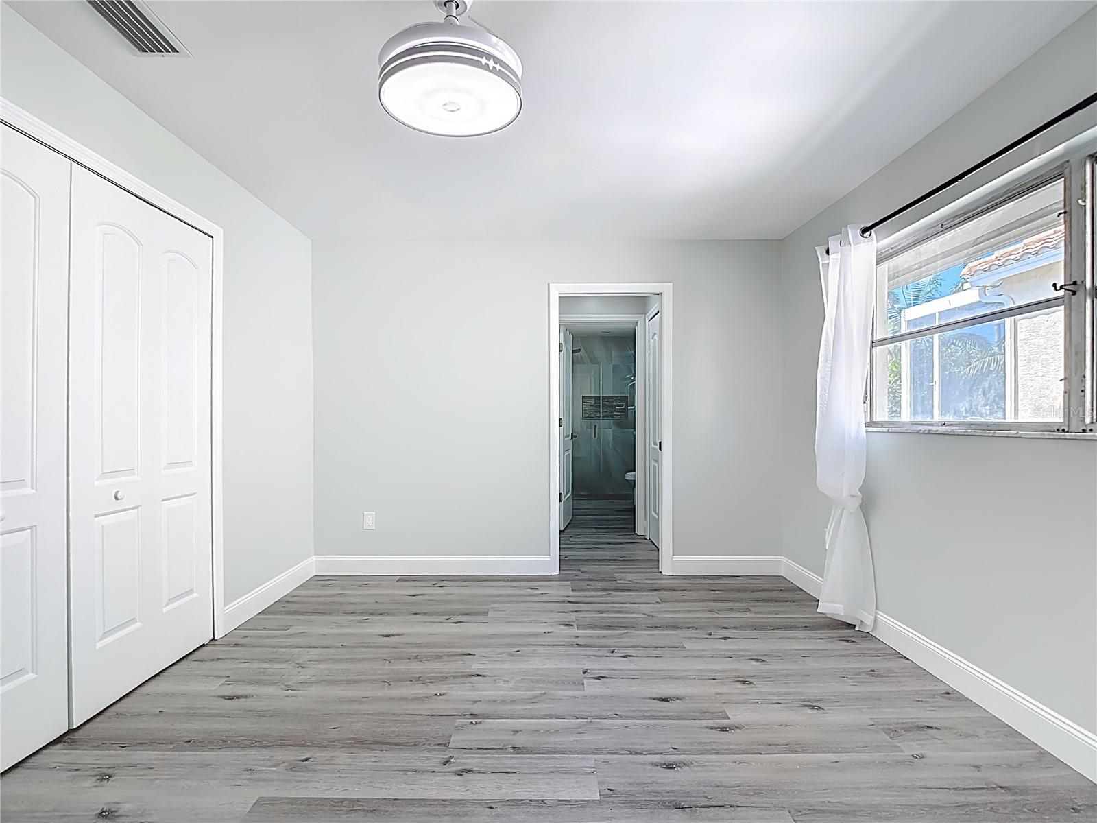 Image 39 of 96 For 620 Barfield Drive