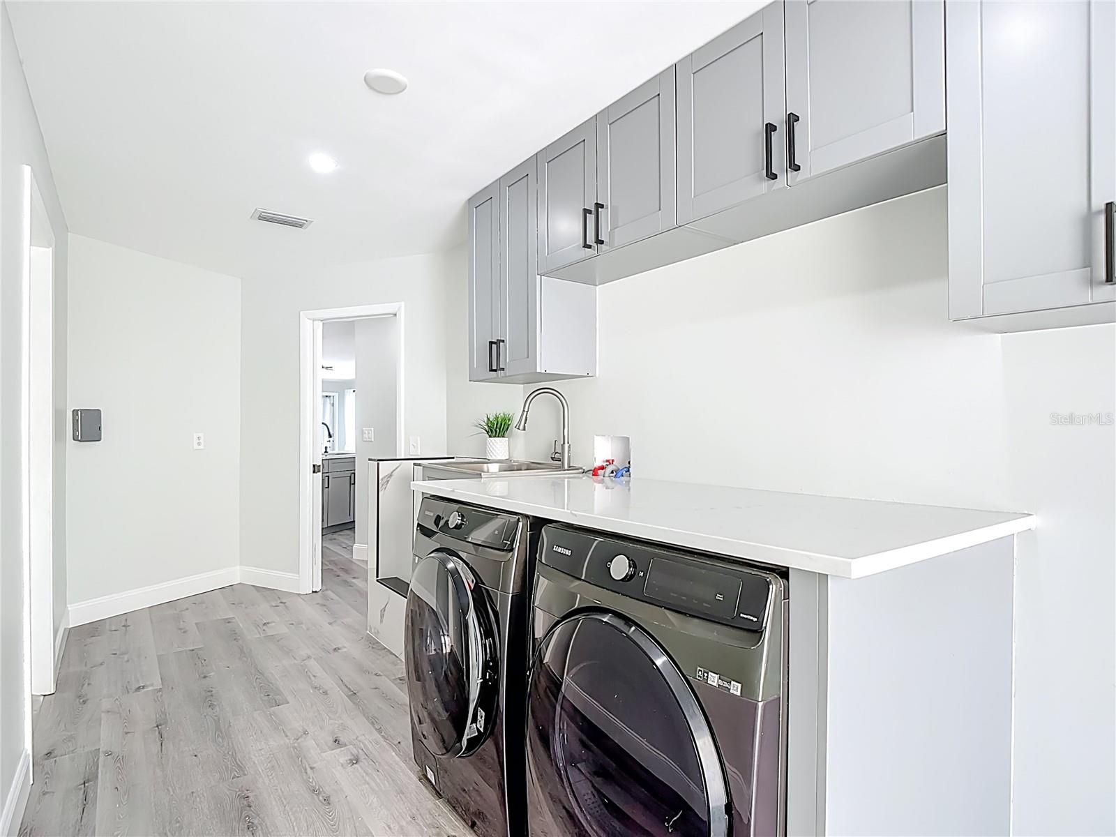 Image 65 of 96 For 620 Barfield Drive