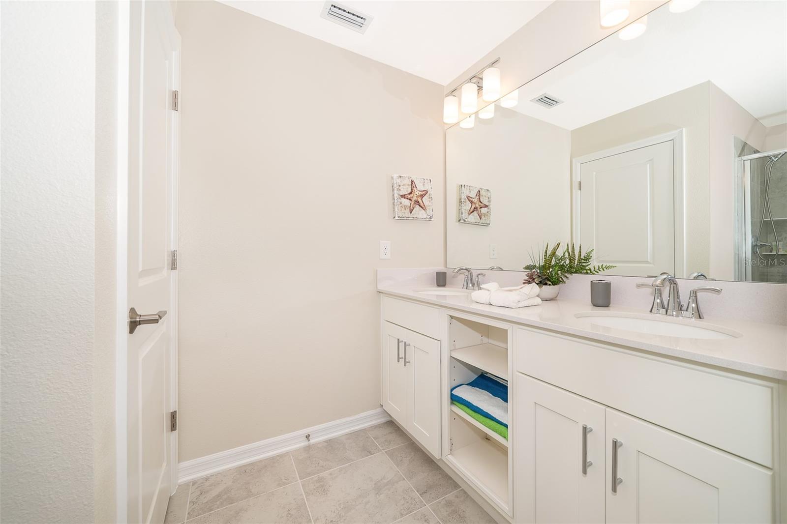 Image 18 of 30 For 3180 Paradox Circle 202