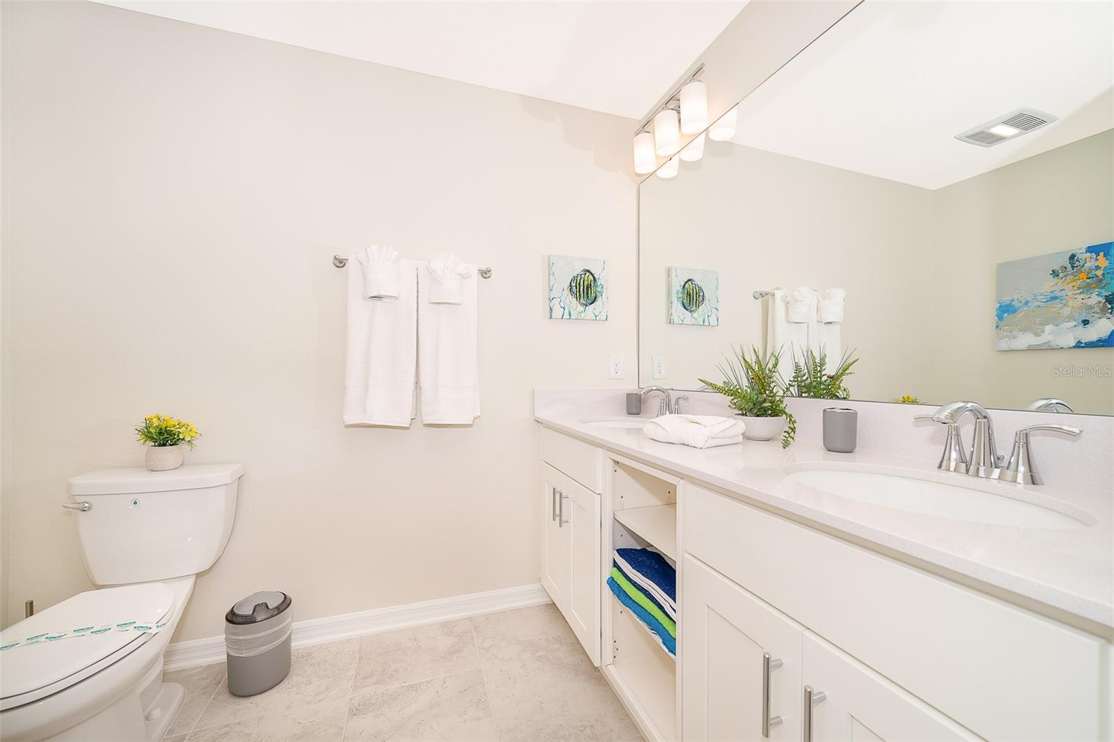 Image 19 of 30 For 3180 Paradox Circle 202