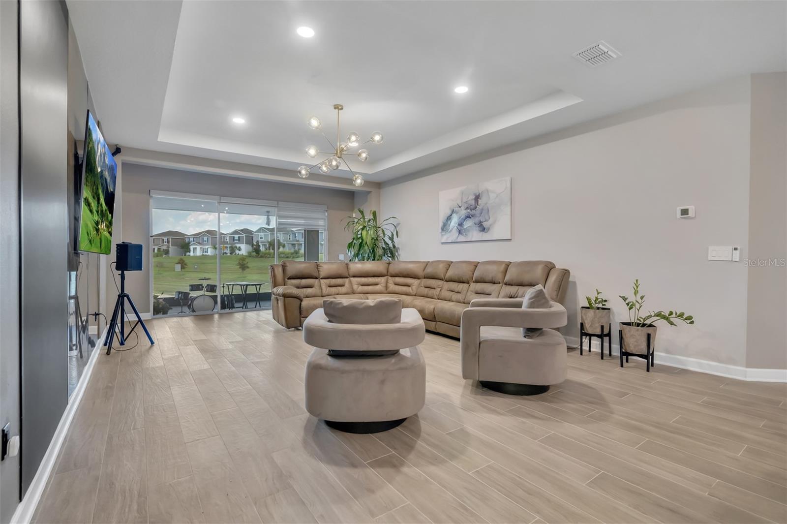 Image 15 of 53 For 2924 Fitness Street