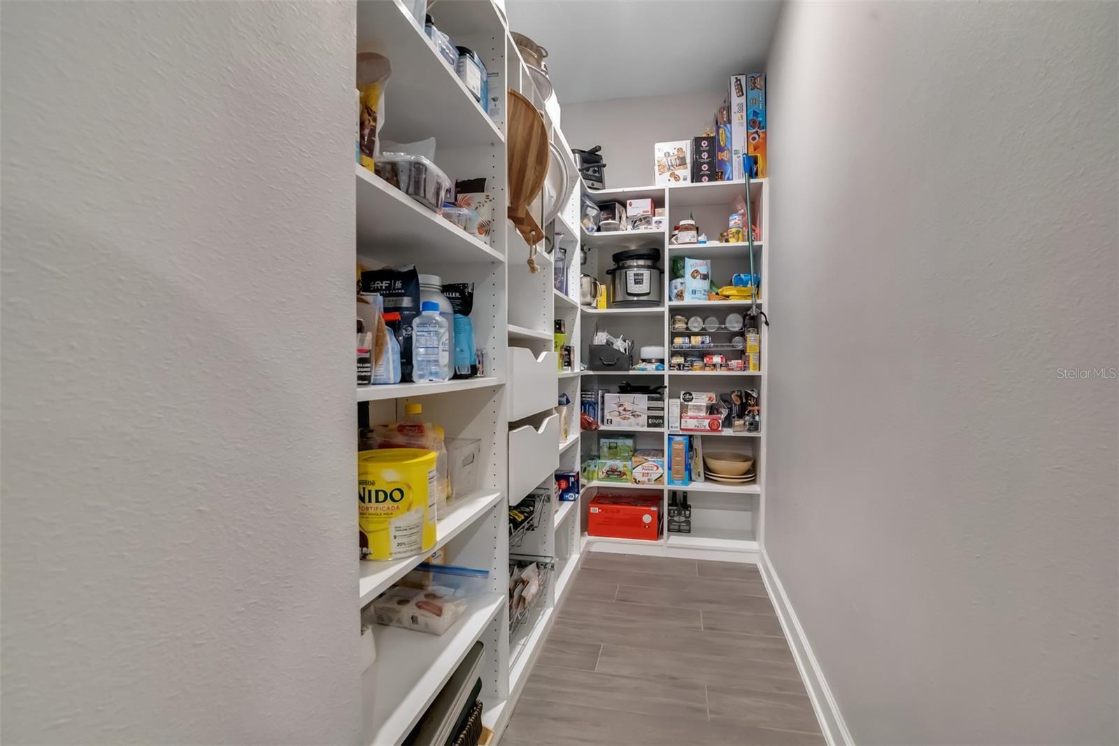 Image 22 of 53 For 2924 Fitness Street