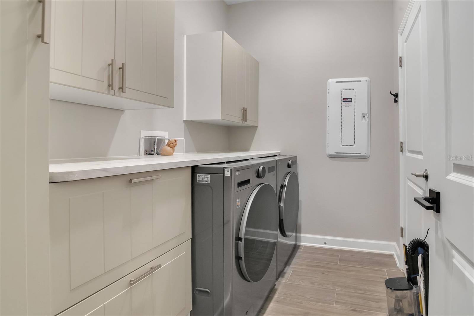 Image 24 of 53 For 2924 Fitness Street