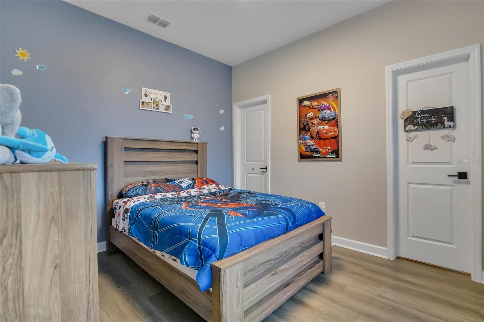 Image 34 of 53 For 2924 Fitness Street