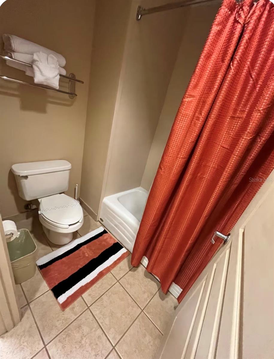 Image 10 of 14 For 8303 Palm Parkway 314