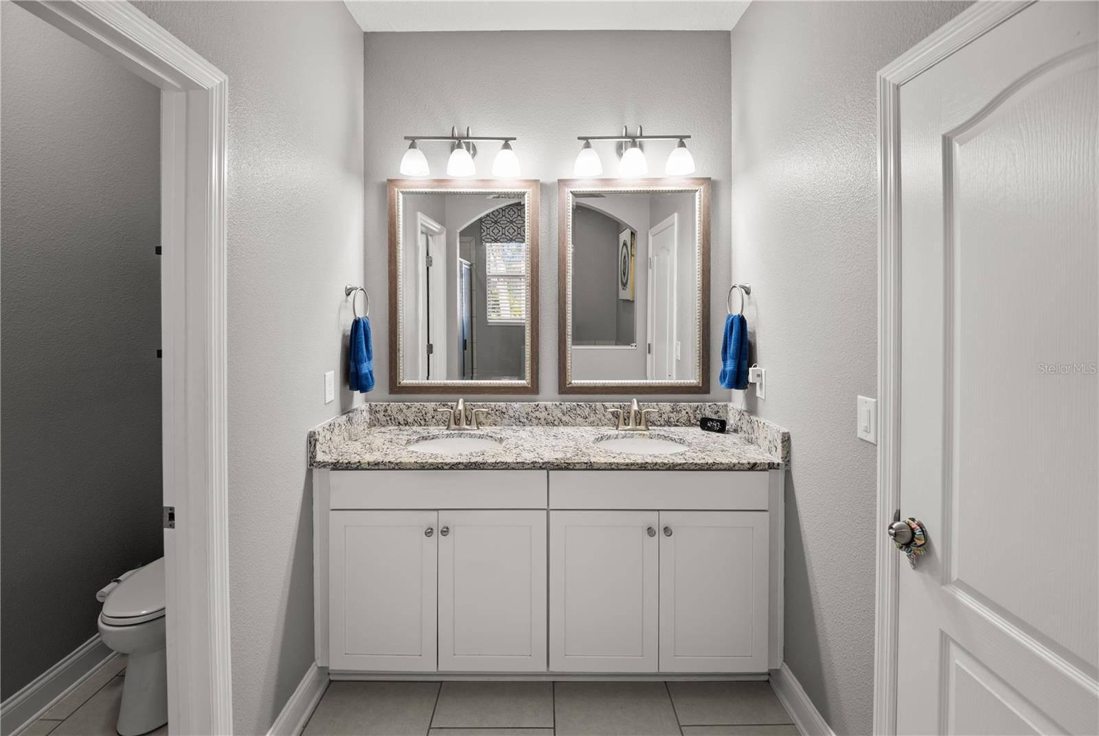 Image 20 of 39 For 5196 Appenine Loop E