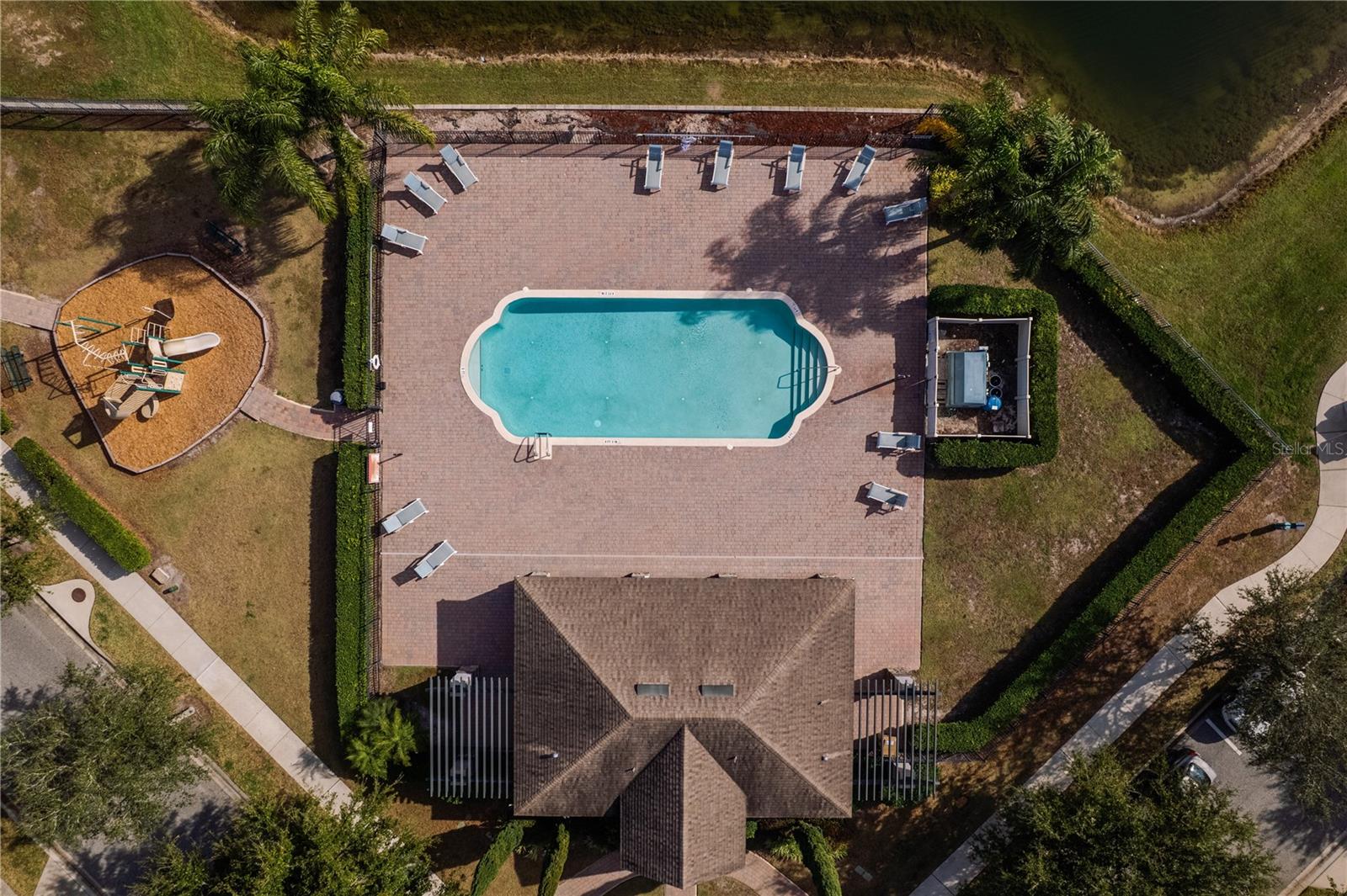 Image 38 of 39 For 5196 Appenine Loop E