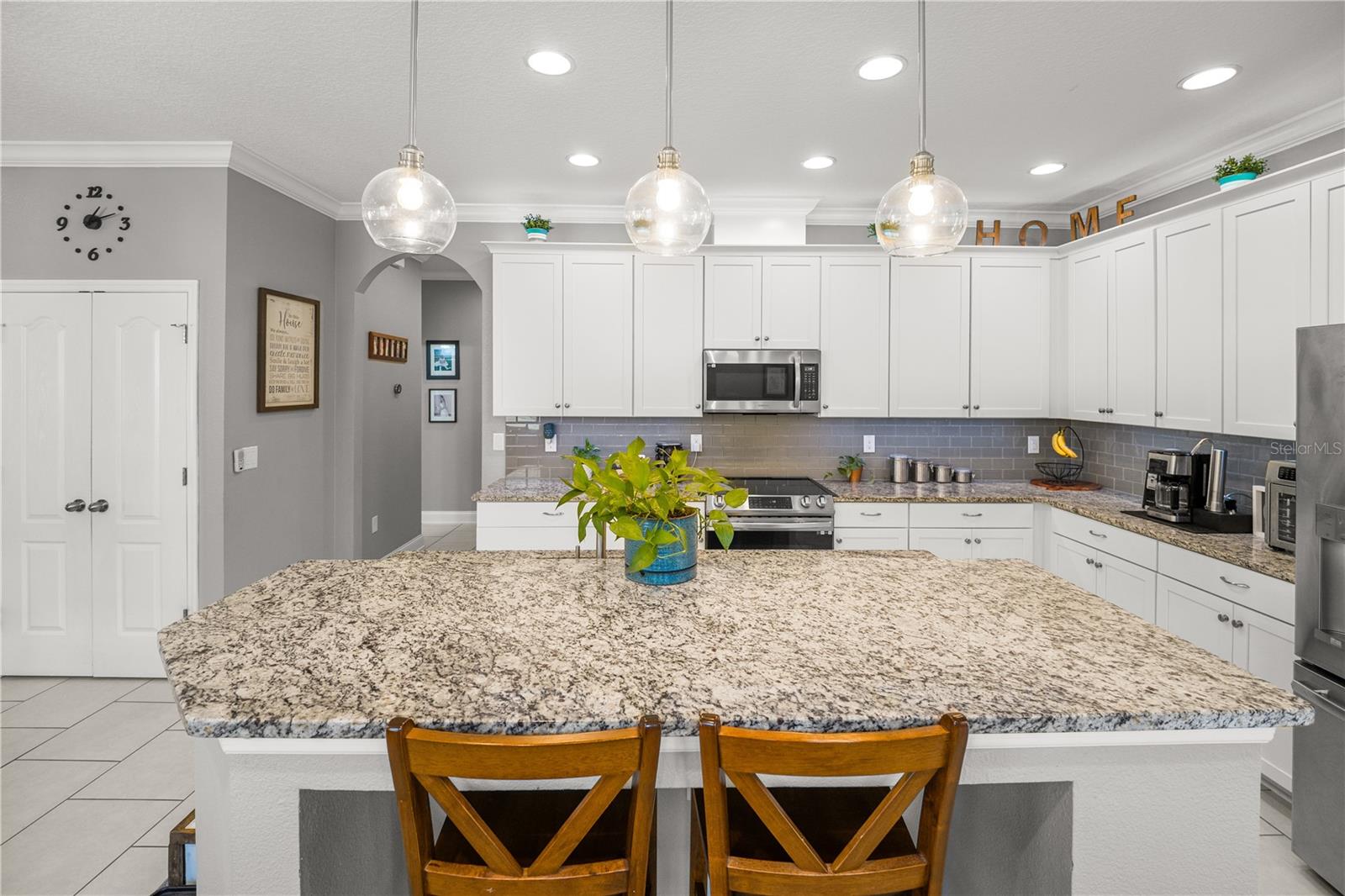 Image 8 of 39 For 5196 Appenine Loop E