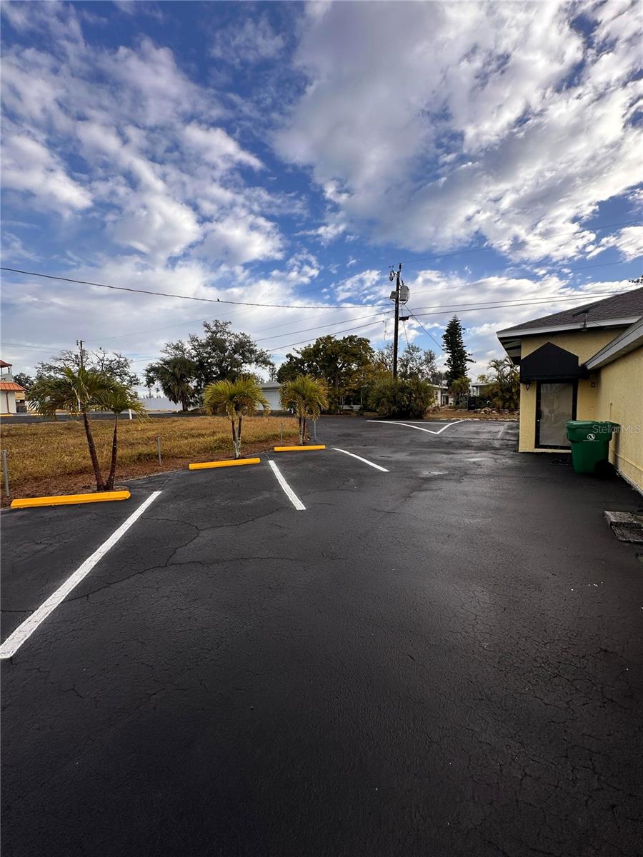 Image 9 of 10 For 1221 Mccall Road B