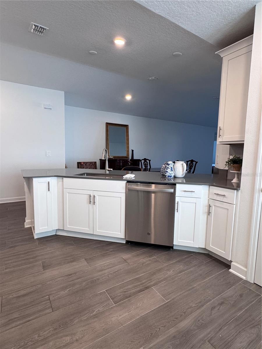 Image 13 of 23 For 5653 Wood Bridge Place