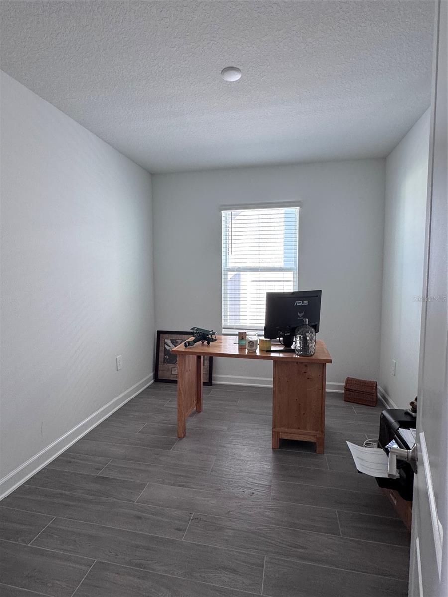 Image 15 of 23 For 5653 Wood Bridge Place