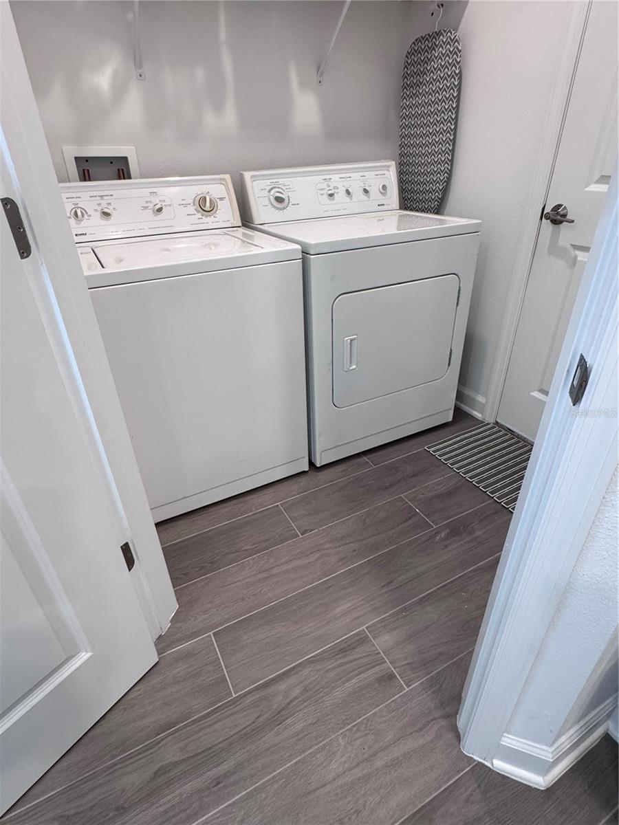 Image 20 of 23 For 5653 Wood Bridge Place