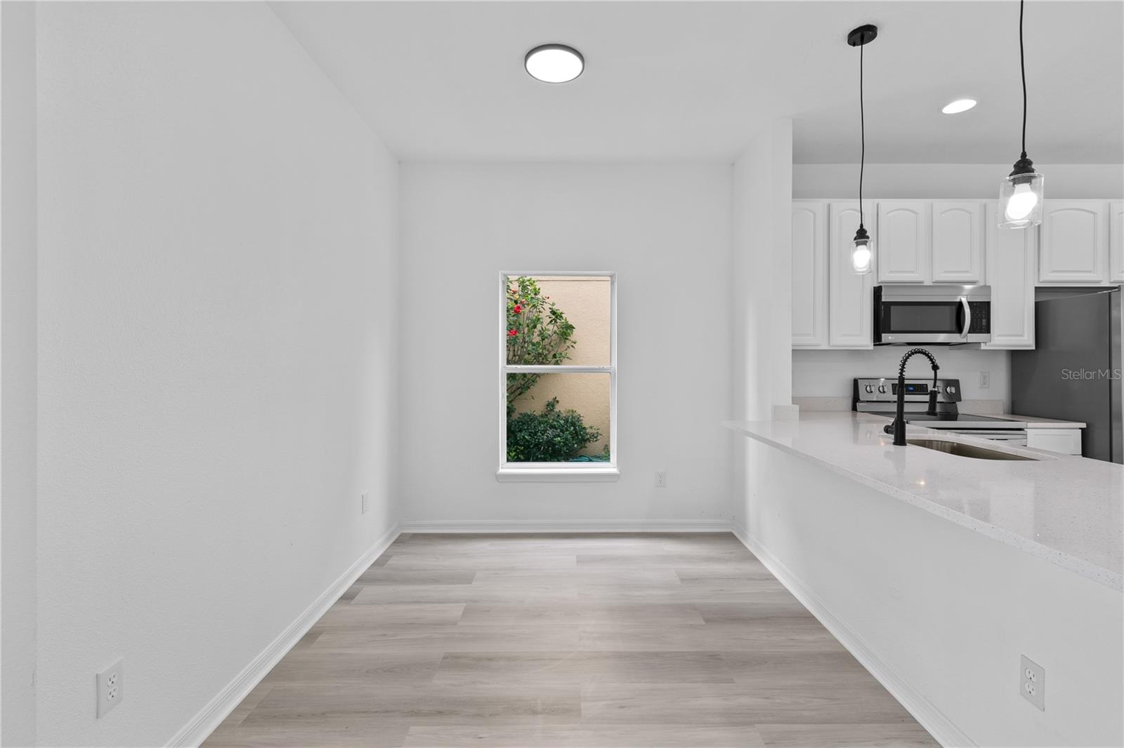 Image 11 of 37 For 4406 Hidden Meadow Drive