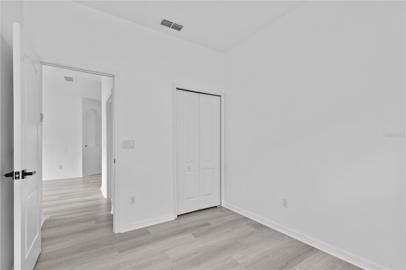 Image 21 of 37 For 4406 Hidden Meadow Drive