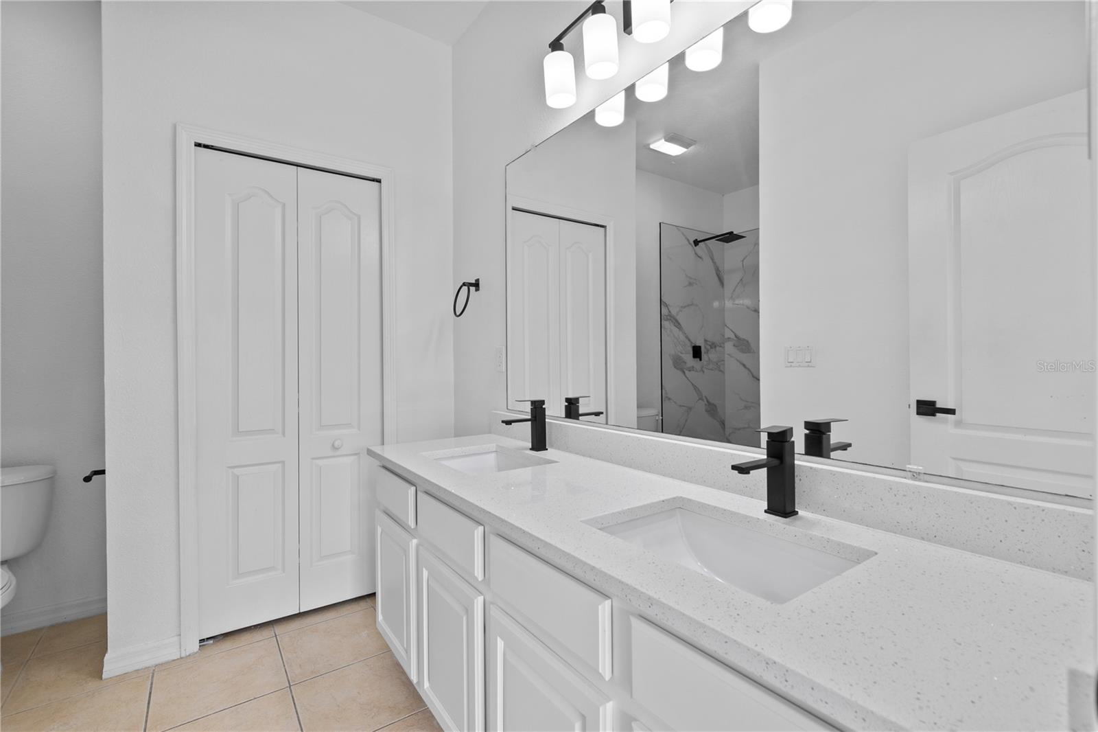 Image 25 of 37 For 4406 Hidden Meadow Drive