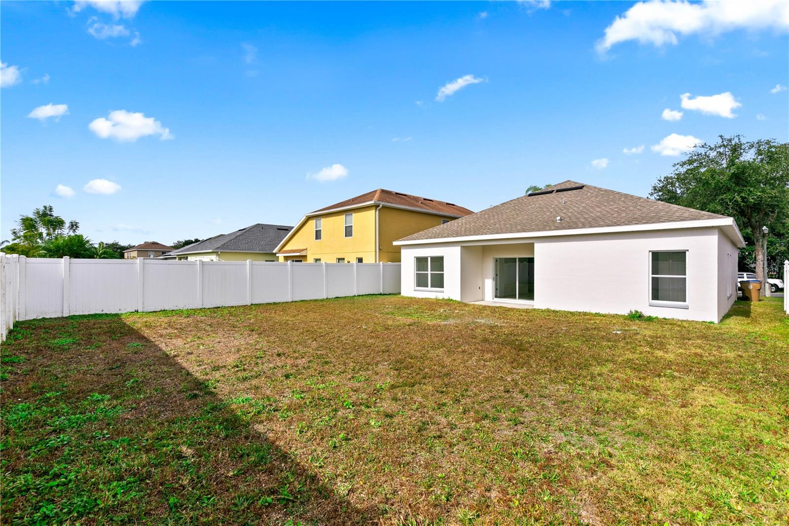 Image 28 of 37 For 4406 Hidden Meadow Drive