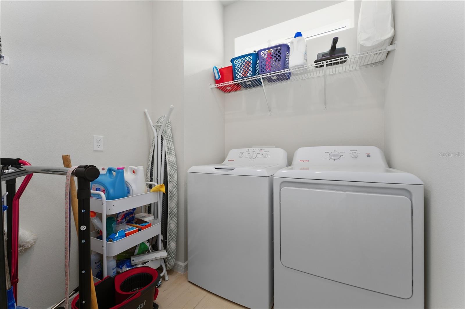 Image 30 of 43 For 1880 Spring Shower Circle