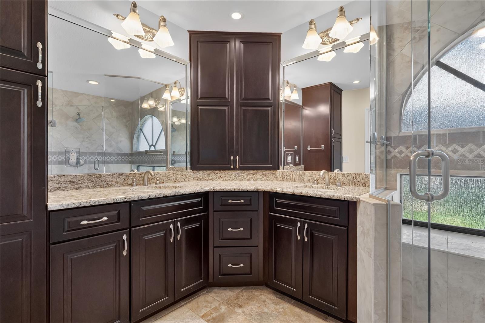 Image 18 of 40 For 1217 Salerno Court 1217