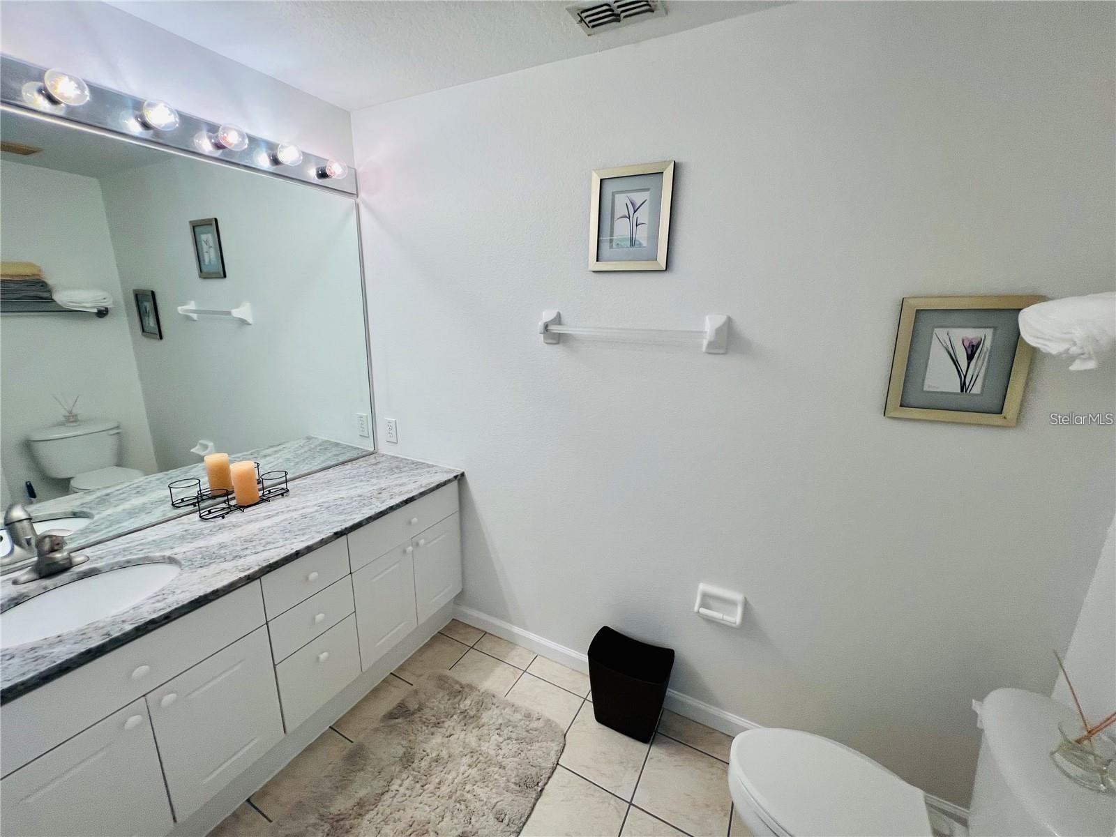 Image 13 of 23 For 2413 Silver Palm Drive