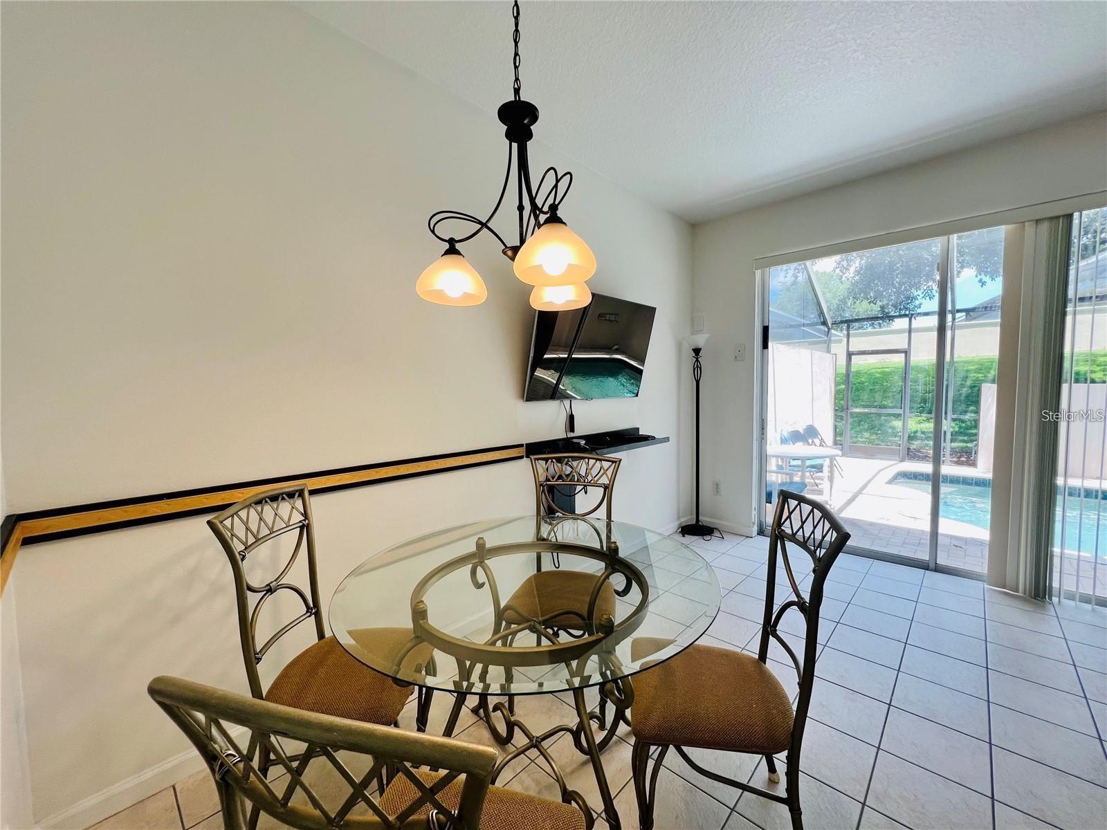 Image 7 of 23 For 2413 Silver Palm Drive