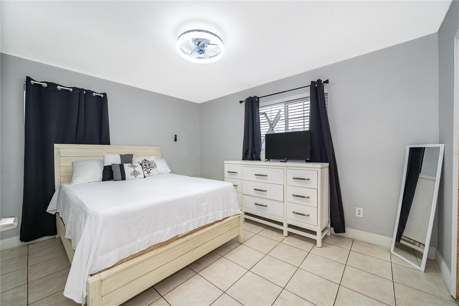 Image 14 of 21 For 417 Capehart Drive