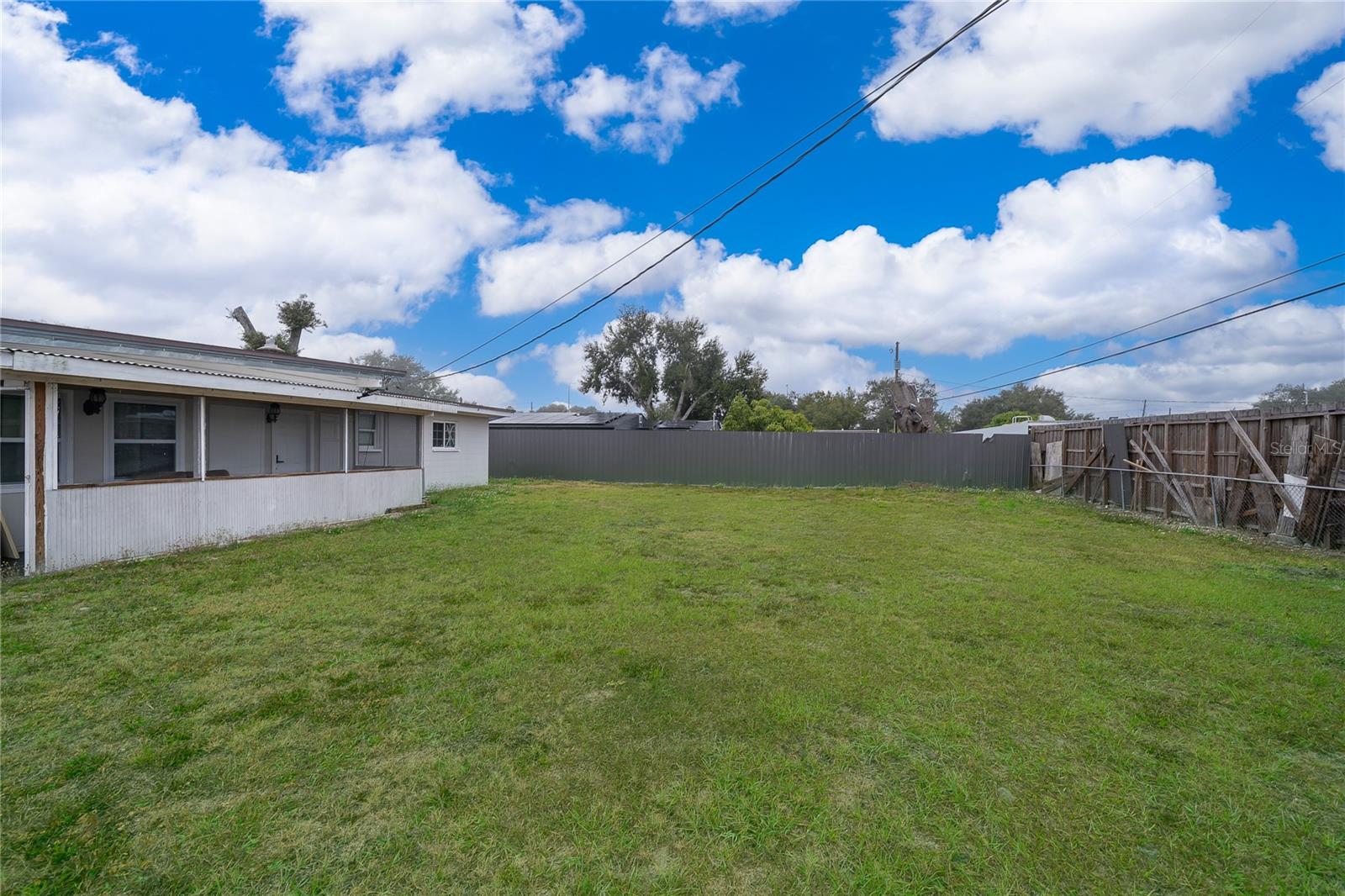 Image 17 of 21 For 417 Capehart Drive