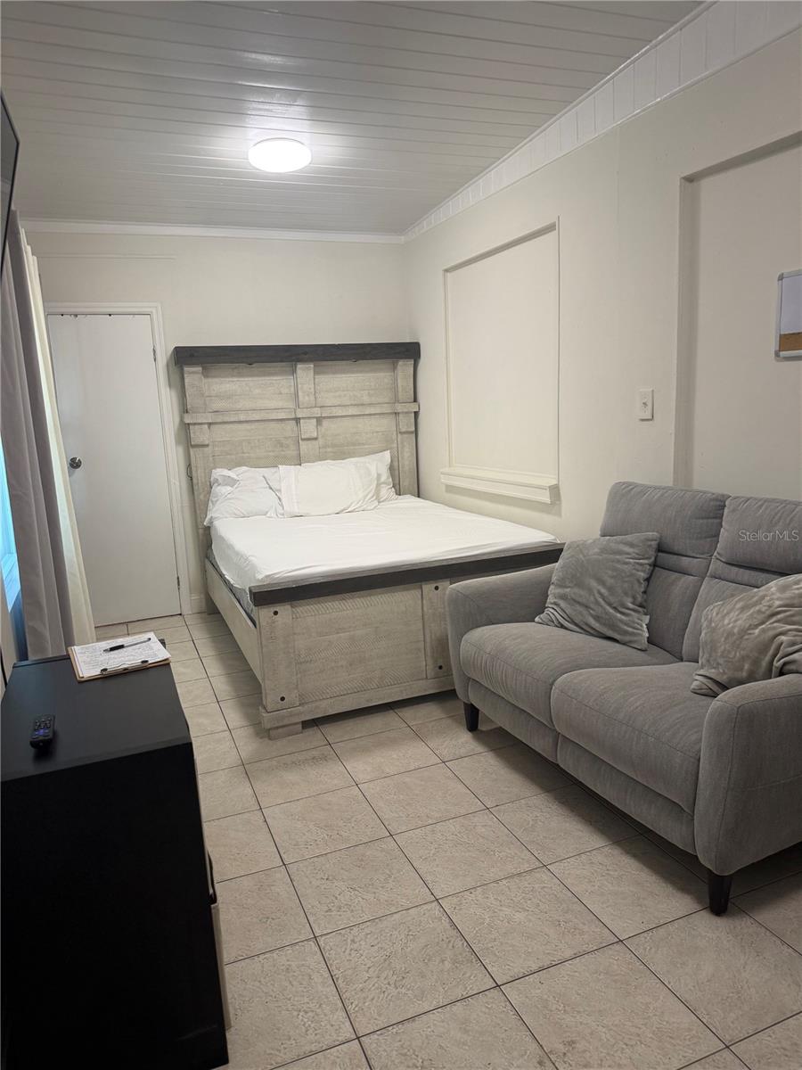 Image 19 of 21 For 417 Capehart Drive