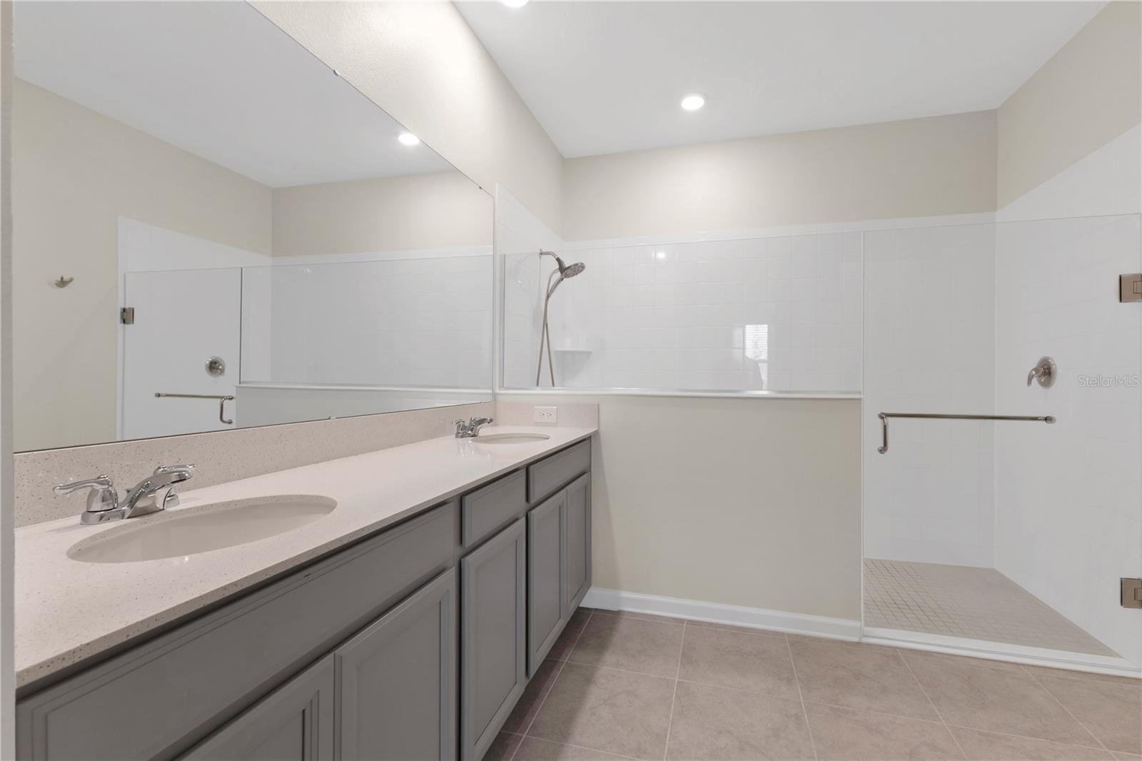 Image 13 of 35 For 4191 Holstein Street