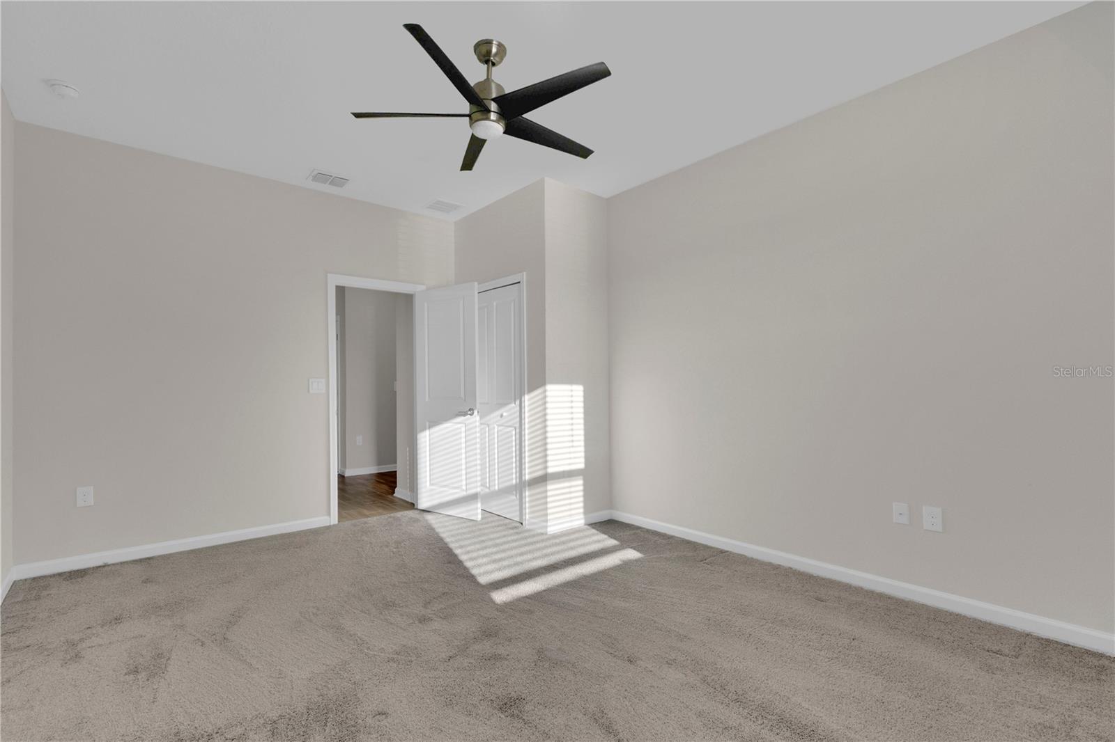 Image 16 of 35 For 4191 Holstein Street