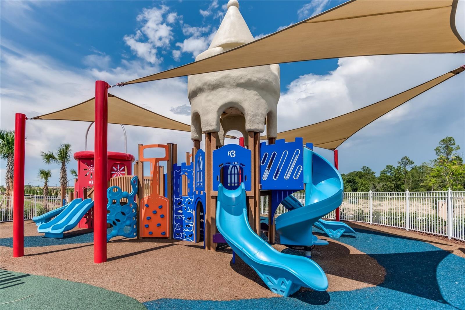 Image 56 of 73 For 8900 Caroline Bay Court