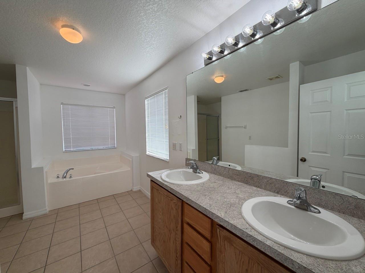 Image 17 of 29 For 203 Granada Boulevard