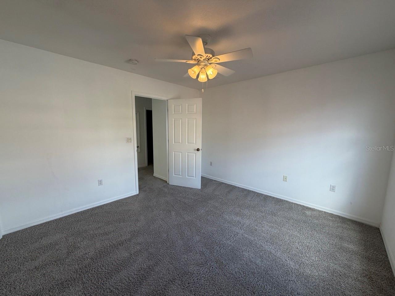 Image 22 of 29 For 203 Granada Boulevard