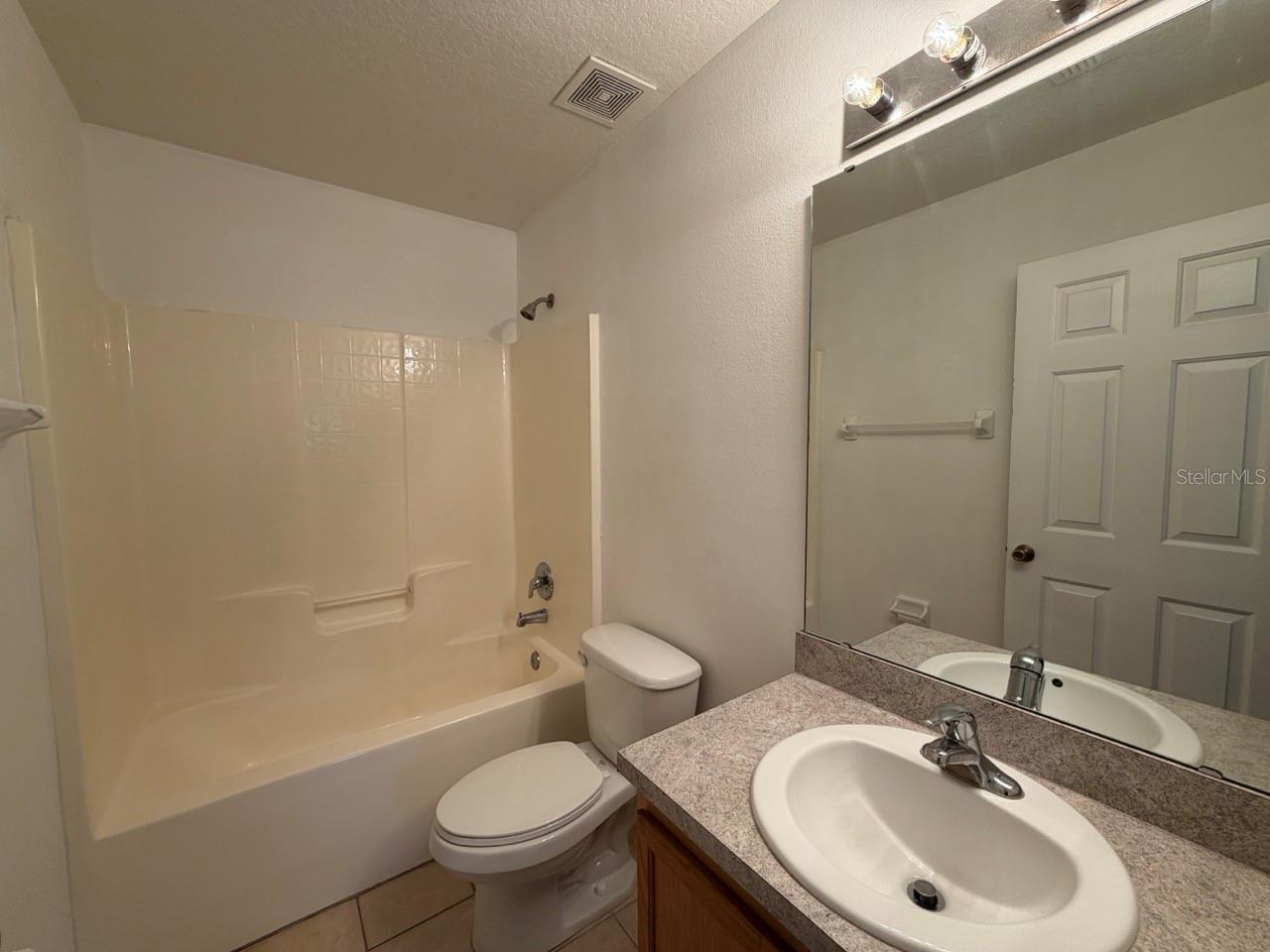 Image 23 of 29 For 203 Granada Boulevard