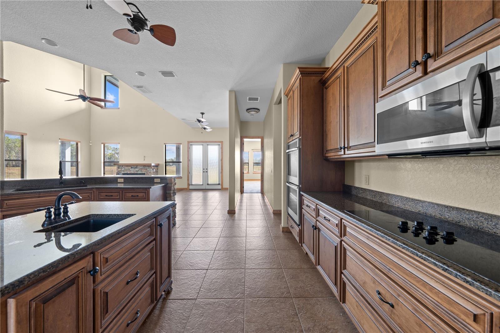 Image 15 of 97 For 3911 Story Road