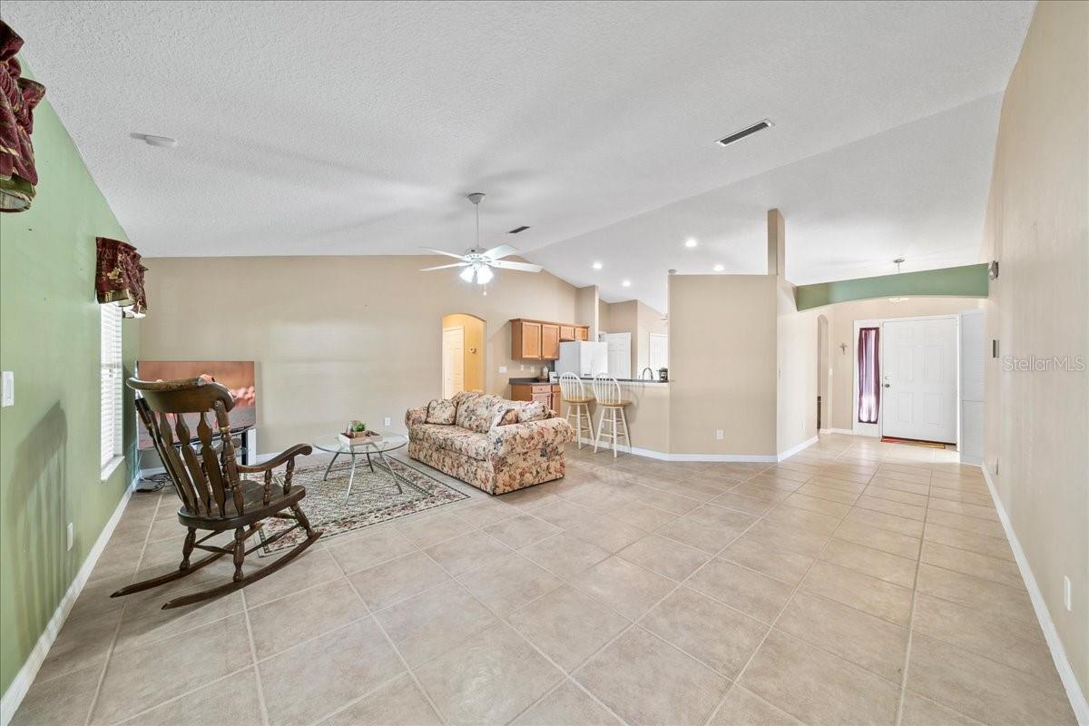 Image 5 of 25 For 5242 Yaupon Holly Drive